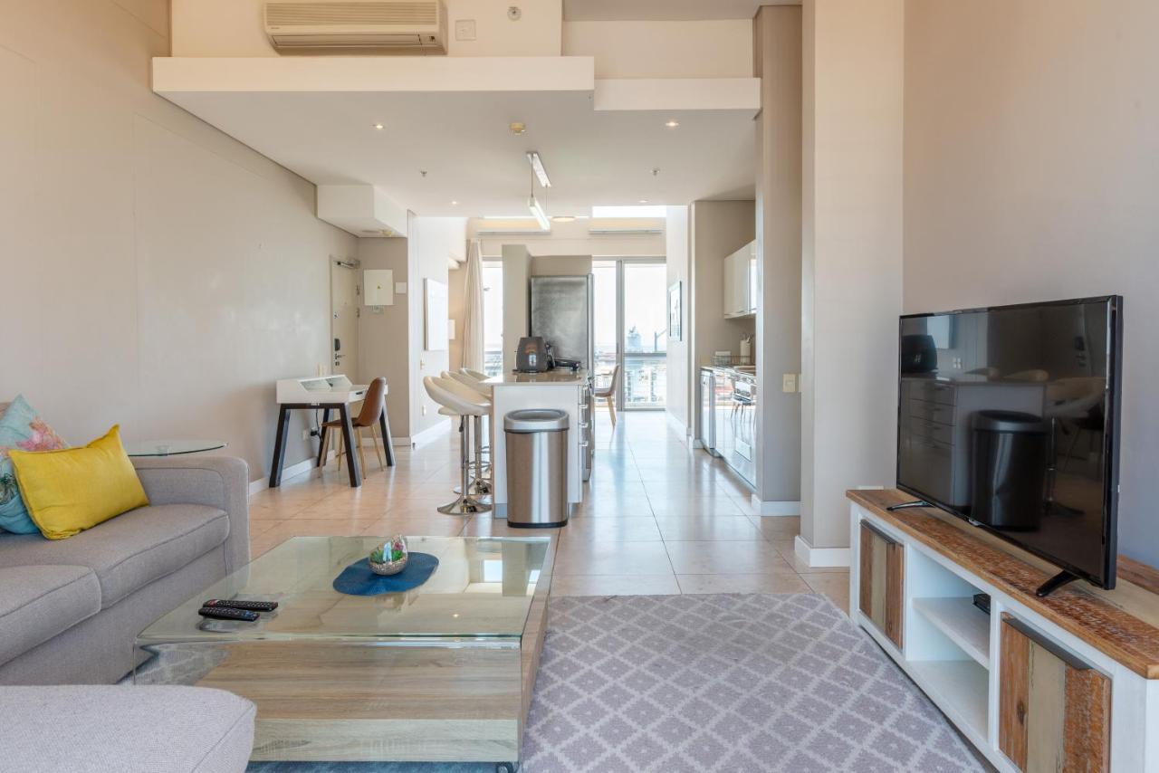 V&A Waterfront Luxury Apartments By Mcstay Cape Town Exterior photo